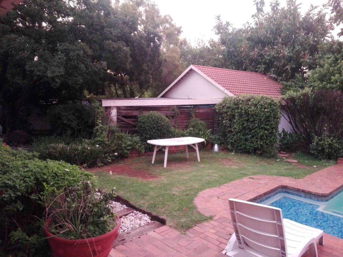 Fourways Guest Lodge Johannesburg Exteriér fotografie