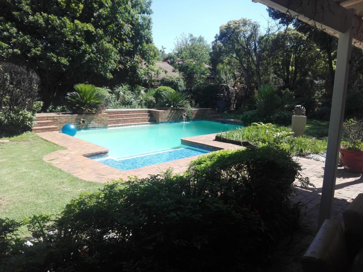 Fourways Guest Lodge Johannesburg Exteriér fotografie
