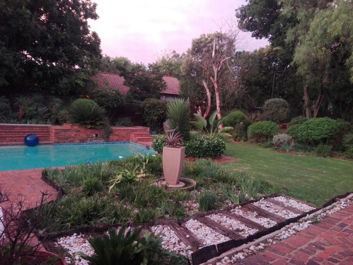 Fourways Guest Lodge Johannesburg Exteriér fotografie