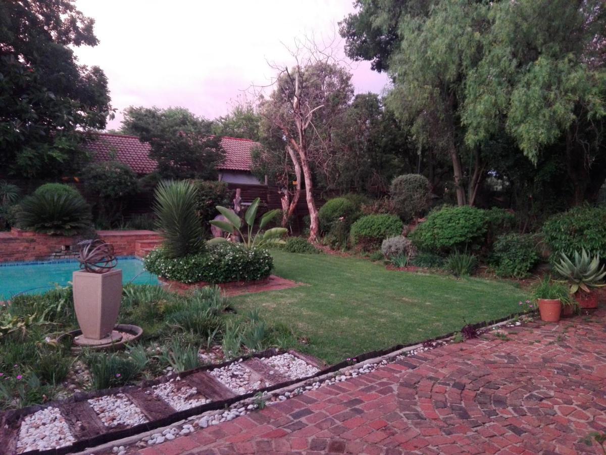 Fourways Guest Lodge Johannesburg Exteriér fotografie